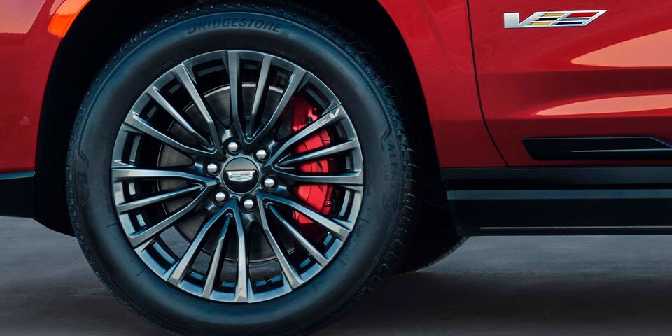Exclusivos rines V-Series en tu camioneta grande de lujo, nueva Cadillac Escalade-V 2023