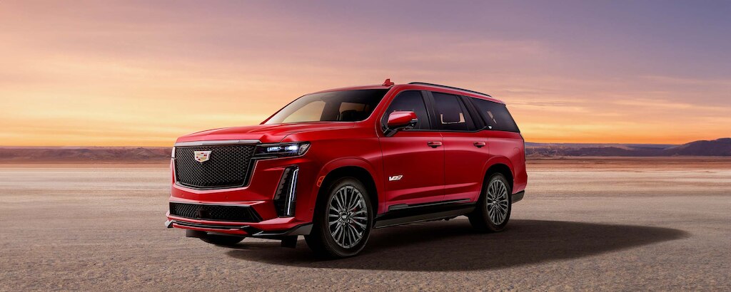 Descubre la potencia que te brinda Cadillac Escalade-V 2024, camioneta grande de lujo con motor V8