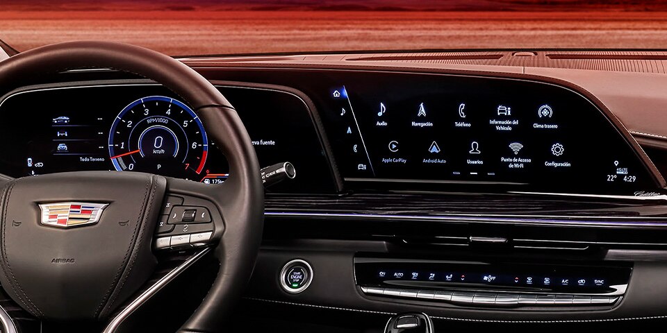 Pantalla táctil de 16.9 pulgadas con sistema de infoentretenimiento en tu nueva Cadillac Escalade-V